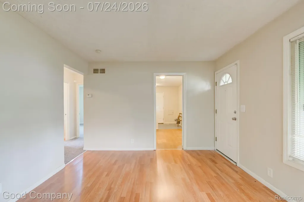5700 Farnum Street Westland City MI 48186