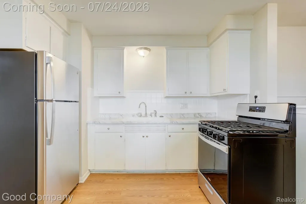 5700 Farnum Street Westland City MI 48186