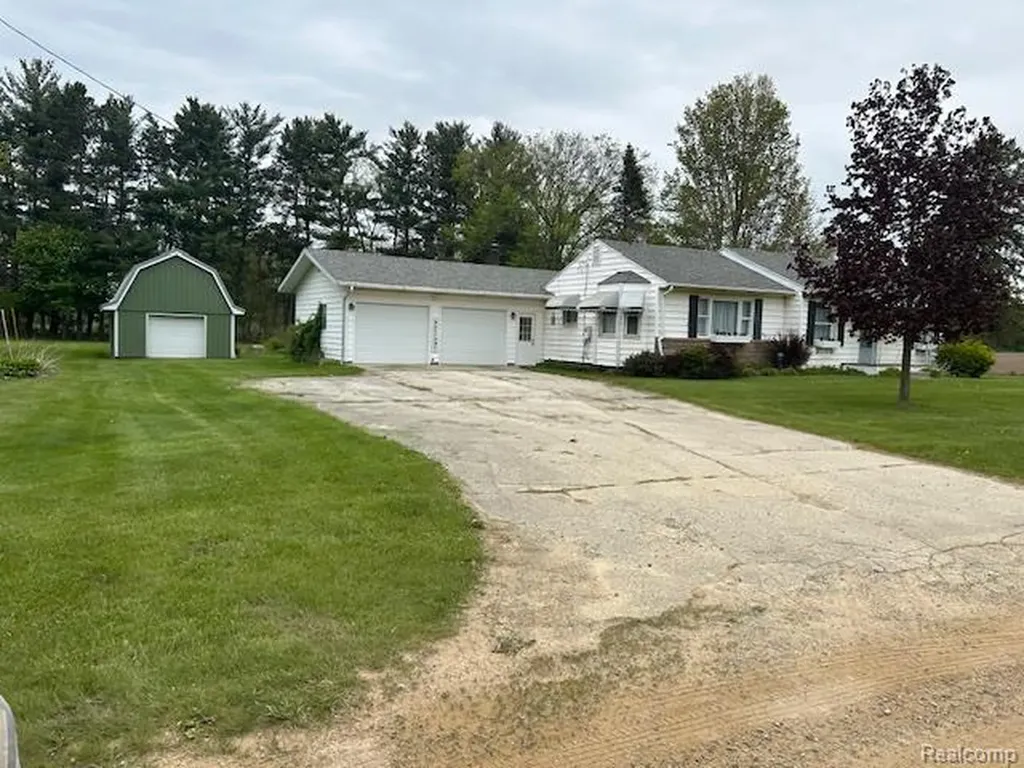 364 Carpenter Road Watertown Township MI 48435