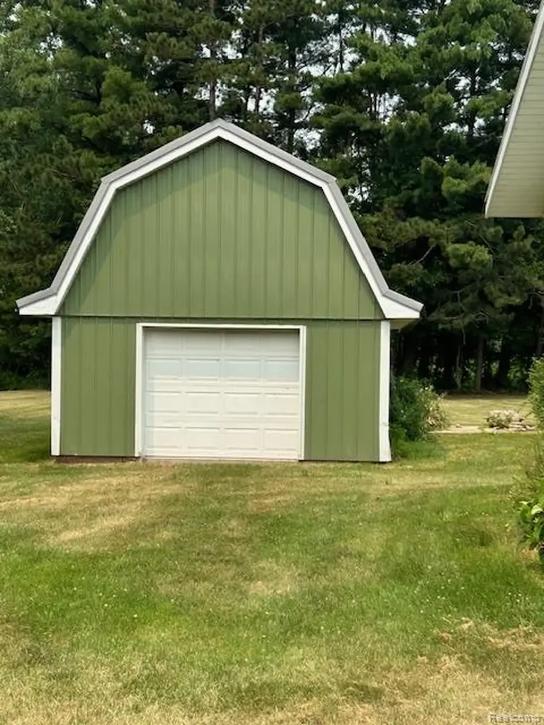 364 Carpenter Road Watertown Township MI 48435