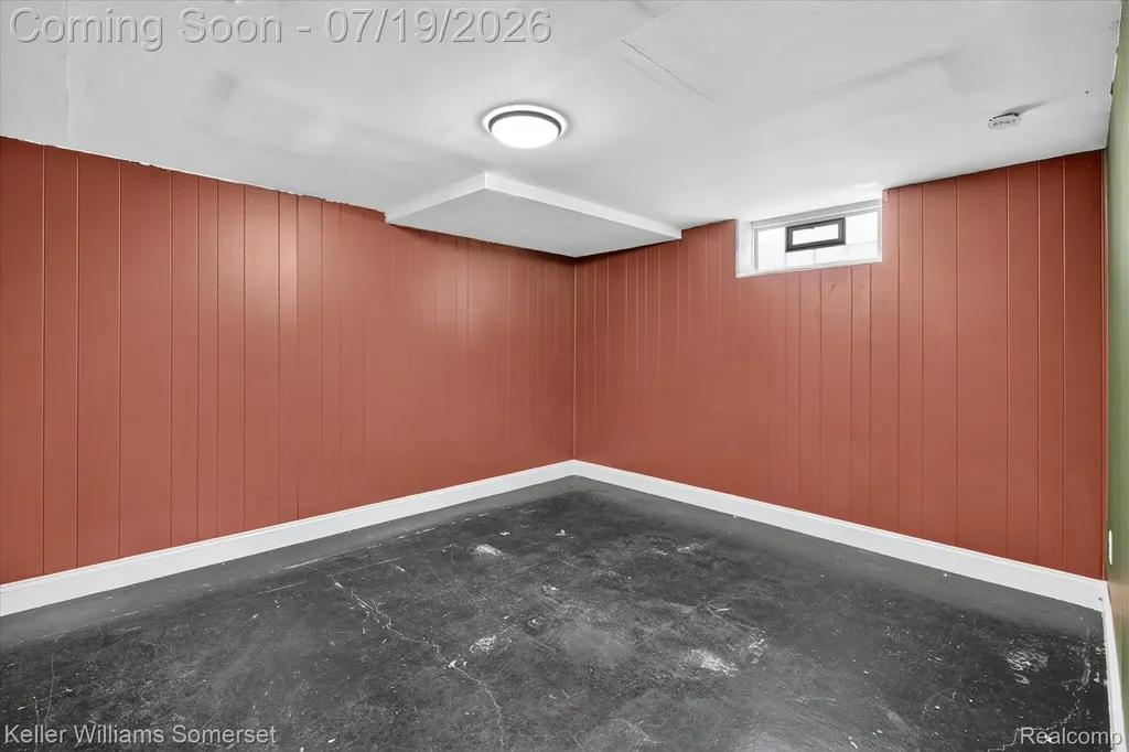 28326 Brush Street Madison Heights City MI 48071