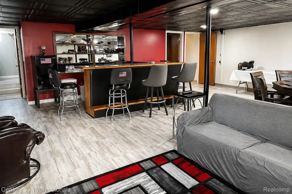 31274 Fernwood Street Westland City MI 48186