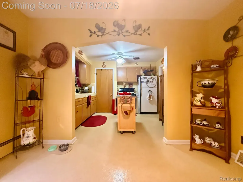 11695 Mcdougall Street Hamtramck City MI 48212