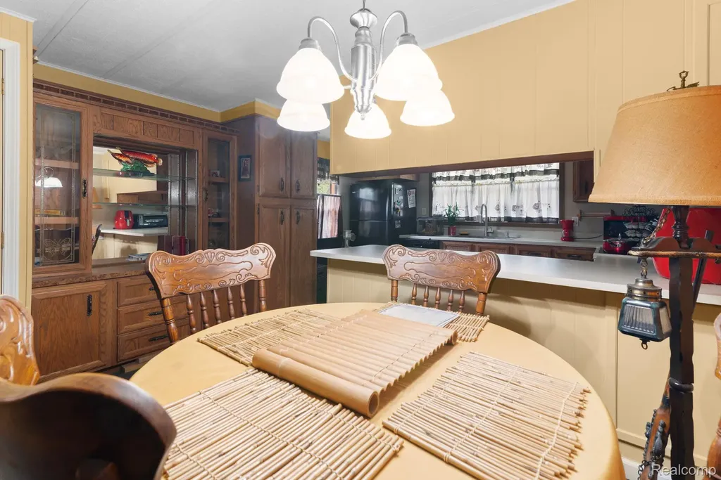 351 North Squirrel Road Auburn Hills City MI 48326