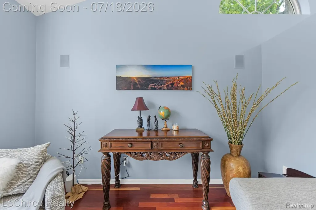 321 Forestview Drive Waterford Charter Township MI 48327