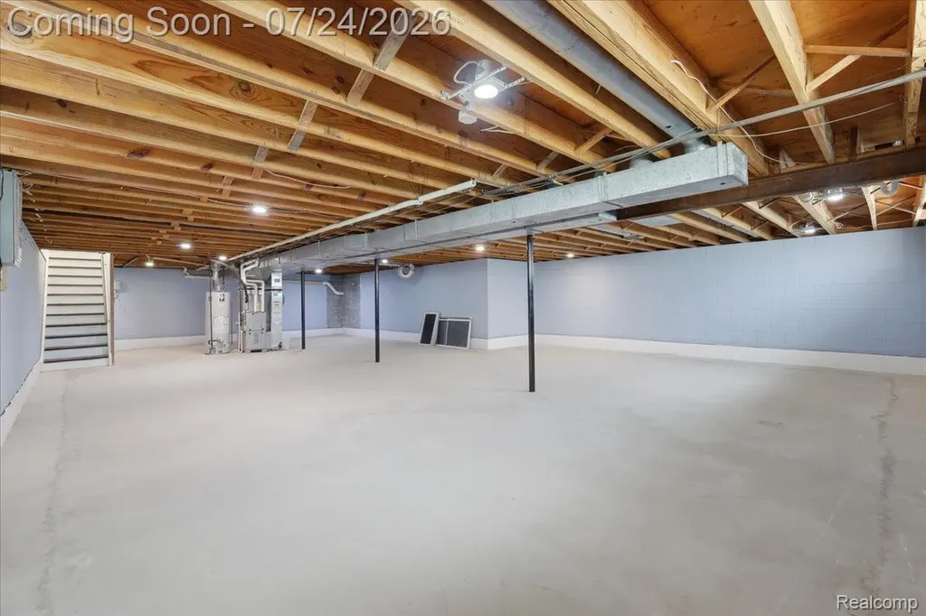 38475 Manchester Street Clinton Charter Township MI 48036
