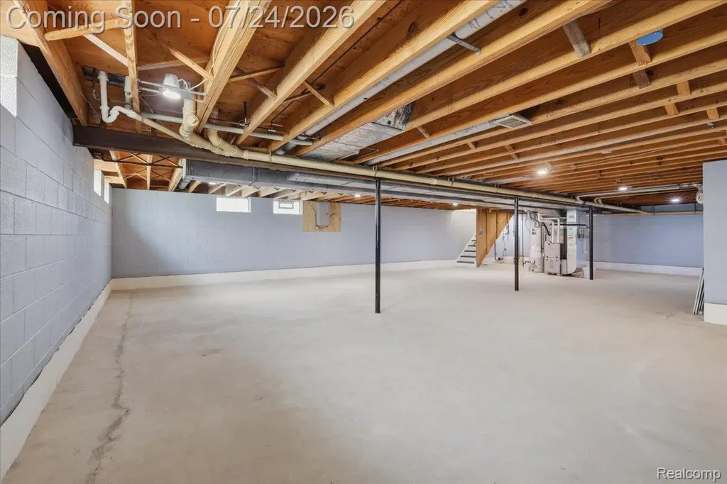 38475 Manchester Street Clinton Charter Township MI 48036