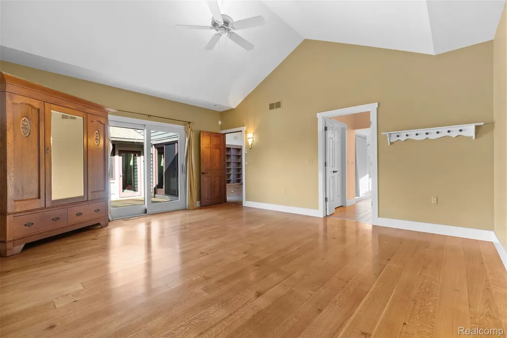 8861 Pleasantview Salem Township MI 48168