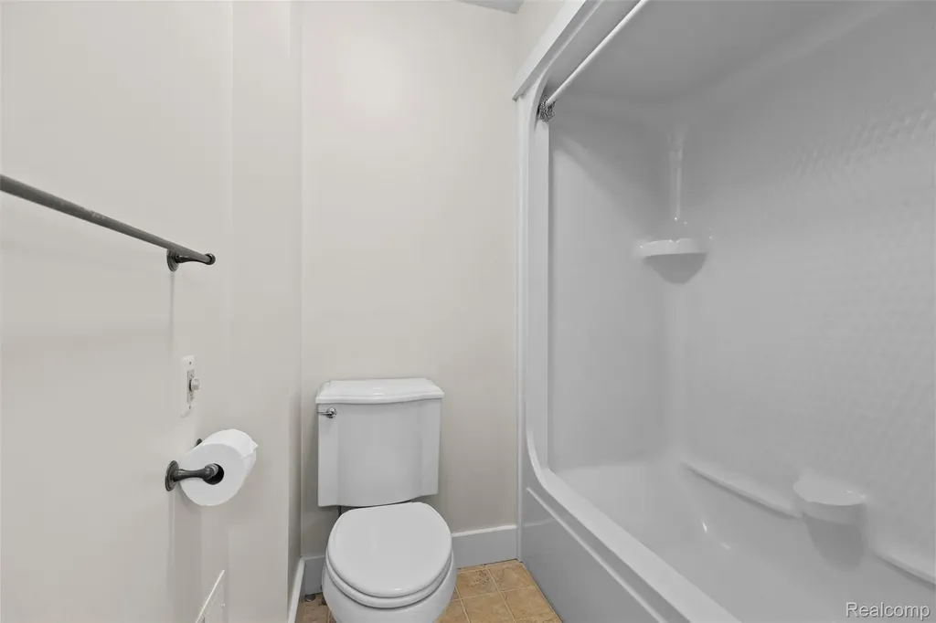 8861 Pleasantview Salem Township MI 48168