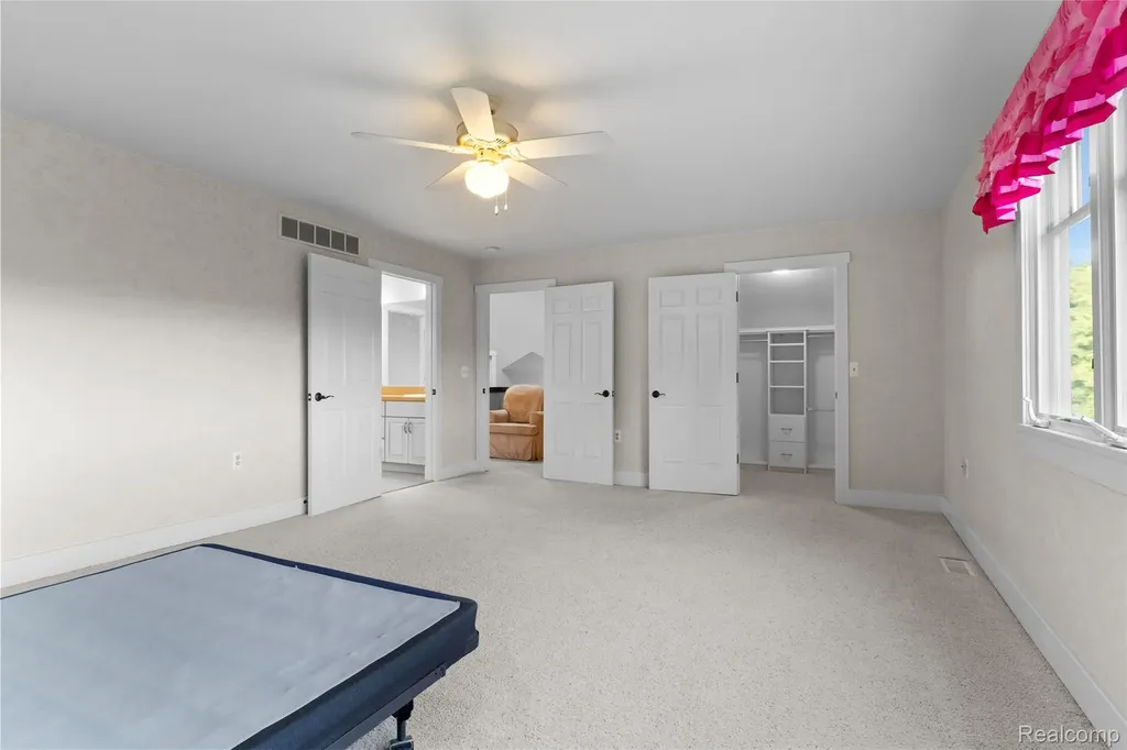 8861 Pleasantview Salem Township MI 48168