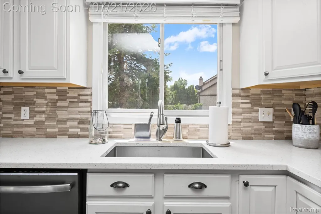 8146 Steven Court Canton Charter Township MI 48187