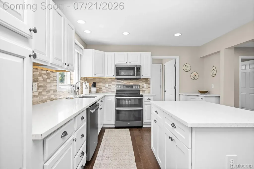 8146 Steven Court Canton Charter Township MI 48187