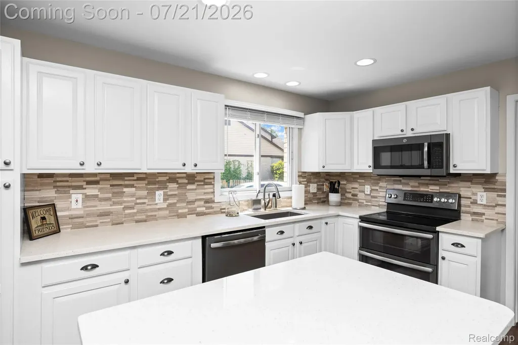 8146 Steven Court Canton Charter Township MI 48187