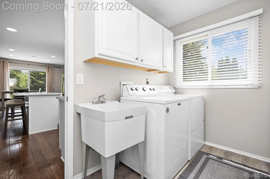 8146 Steven Court Canton Charter Township MI 48187