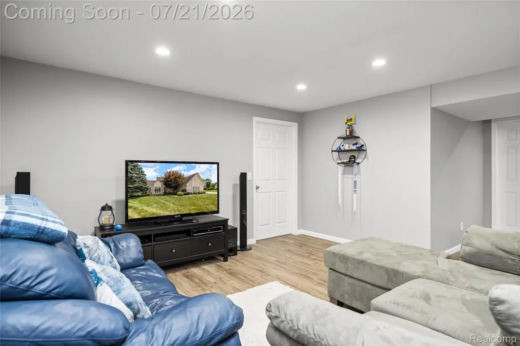 8146 Steven Court Canton Charter Township MI 48187