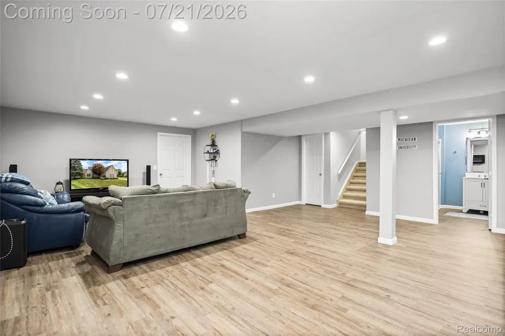 8146 Steven Court Canton Charter Township MI 48187