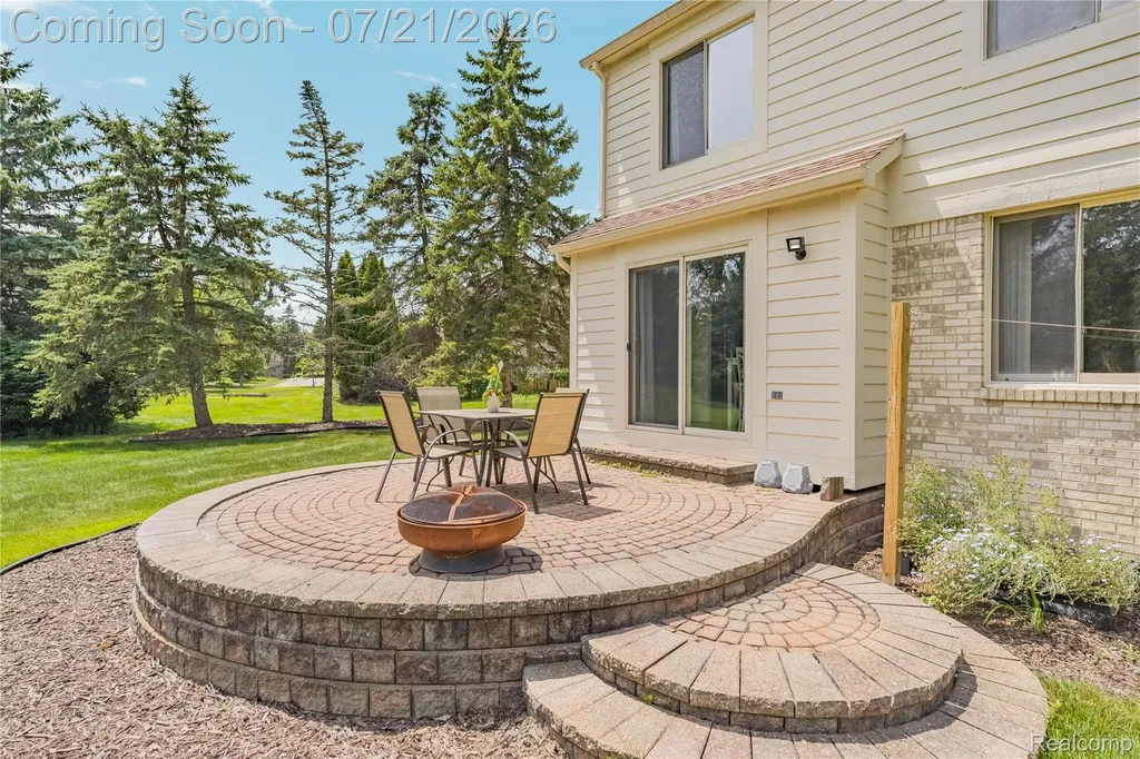 8146 Steven Court Canton Charter Township MI 48187