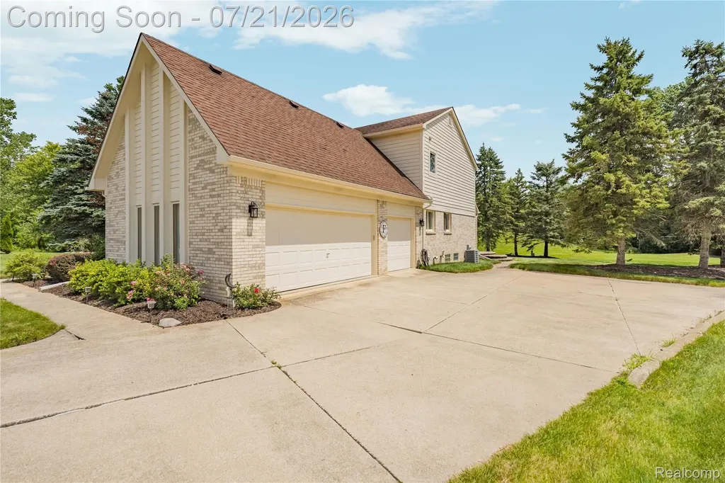 8146 Steven Court Canton Charter Township MI 48187