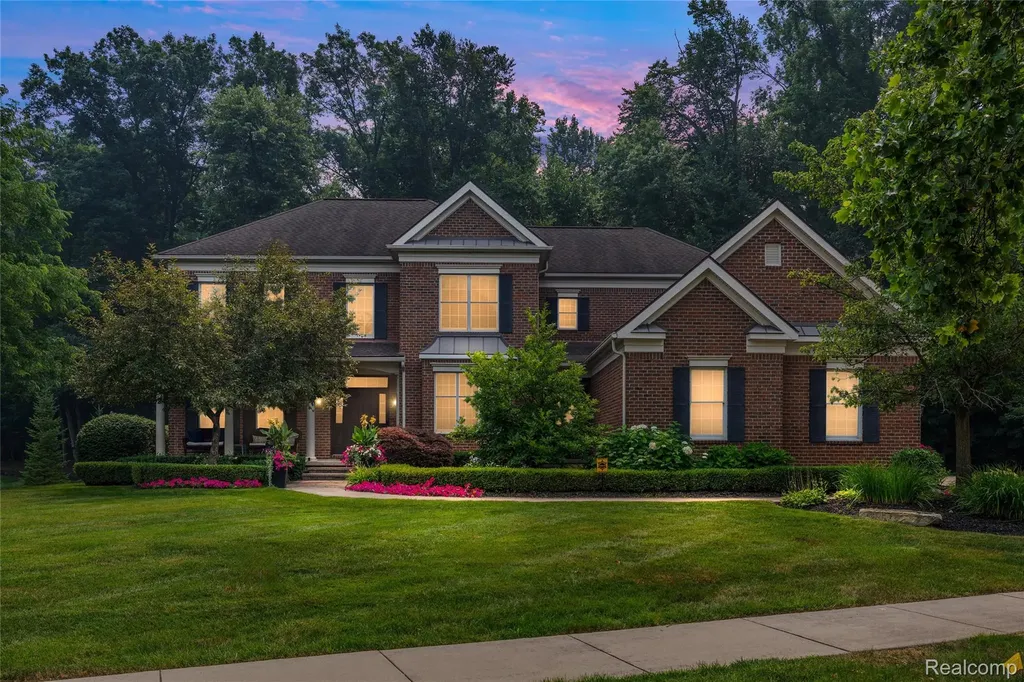 50777 Chesapeake Drive Novi City MI 48374