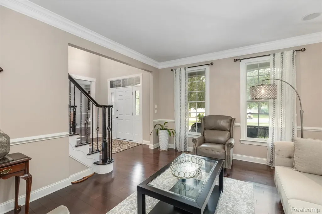 50777 Chesapeake Drive Novi City MI 48374