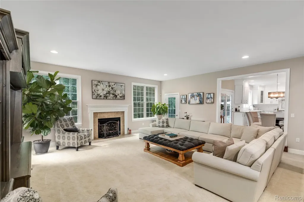 50777 Chesapeake Drive Novi City MI 48374