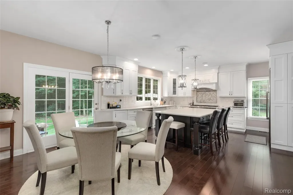 50777 Chesapeake Drive Novi City MI 48374