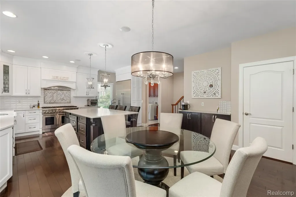 50777 Chesapeake Drive Novi City MI 48374