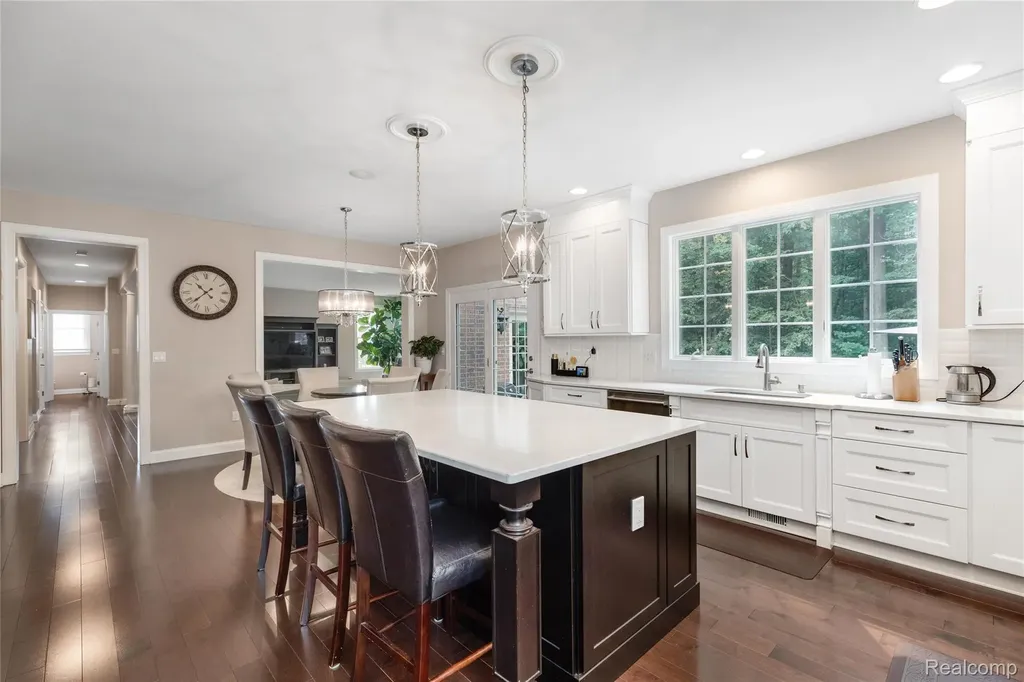 50777 Chesapeake Drive Novi City MI 48374