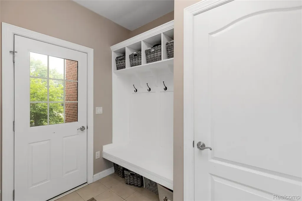 50777 Chesapeake Drive Novi City MI 48374