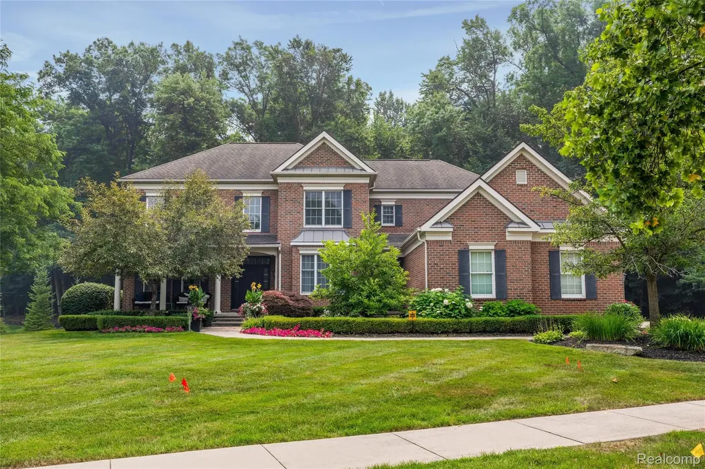 50777 Chesapeake Drive Novi City MI 48374