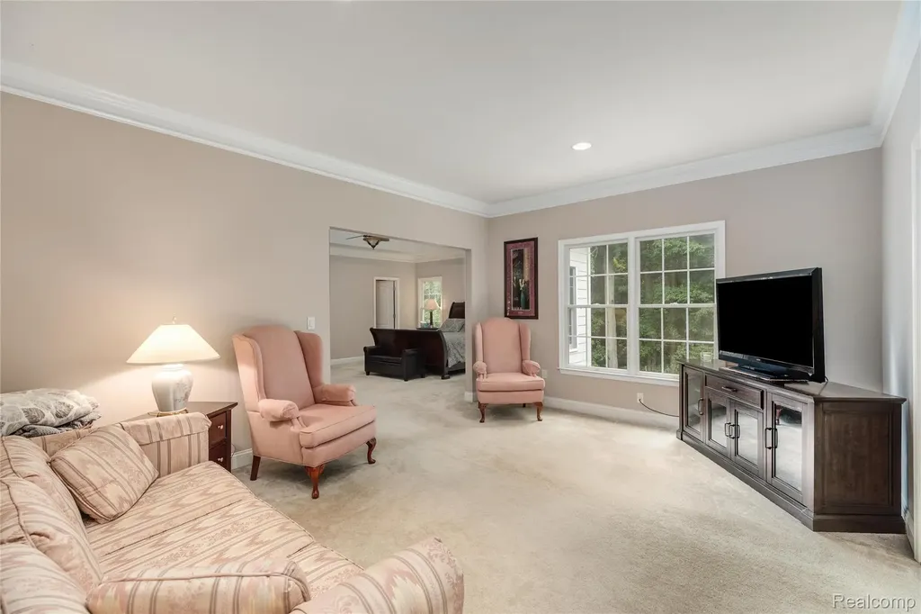 50777 Chesapeake Drive Novi City MI 48374