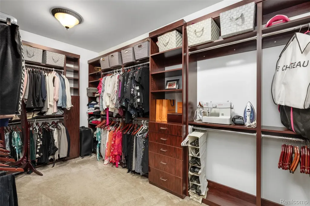 50777 Chesapeake Drive Novi City MI 48374