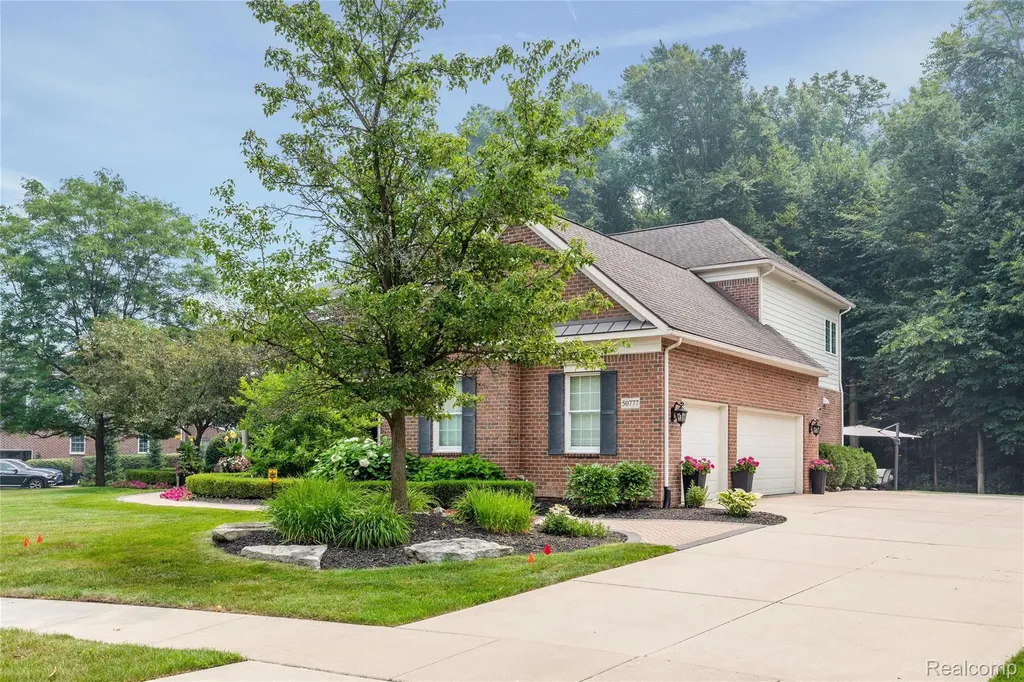 50777 Chesapeake Drive Novi City MI 48374