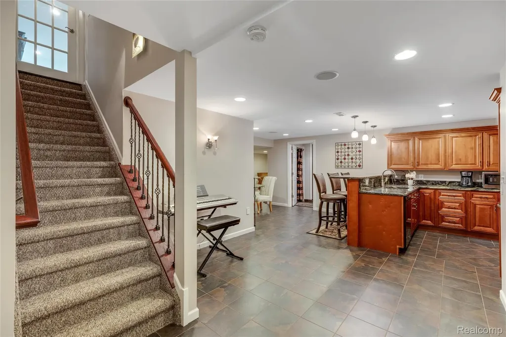 50777 Chesapeake Drive Novi City MI 48374
