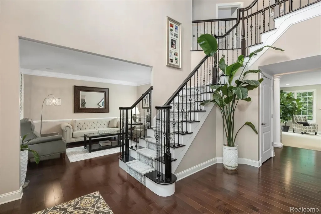 50777 Chesapeake Drive Novi City MI 48374
