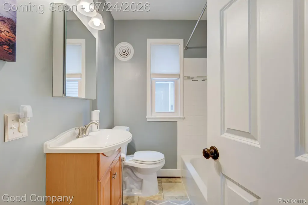 510 E Troy Street Ferndale City MI 48220