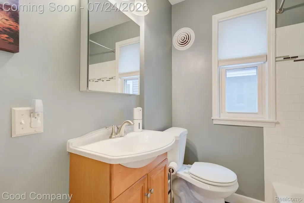 510 E Troy Street Ferndale City MI 48220