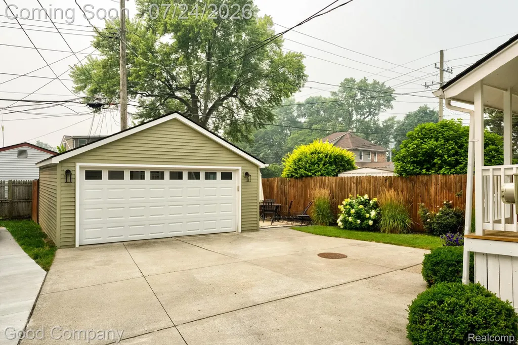 510 E Troy Street Ferndale City MI 48220