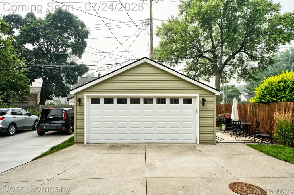 510 E Troy Street Ferndale City MI 48220