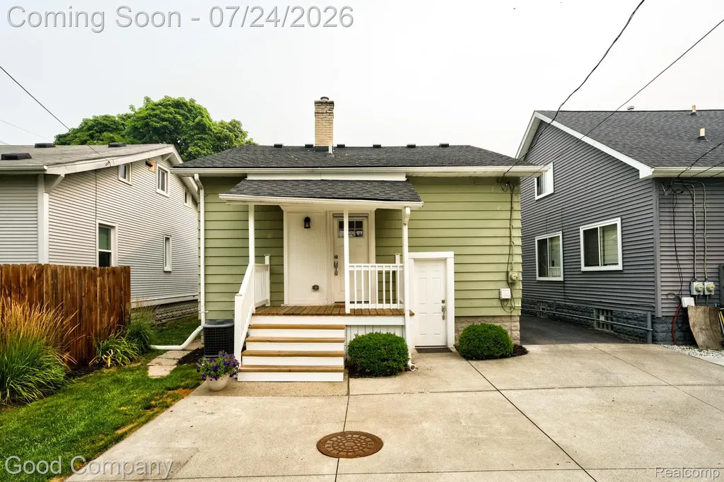 510 E Troy Street Ferndale City MI 48220