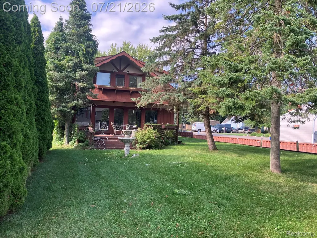 35754 Schmid Drive New Baltimore City MI 48047