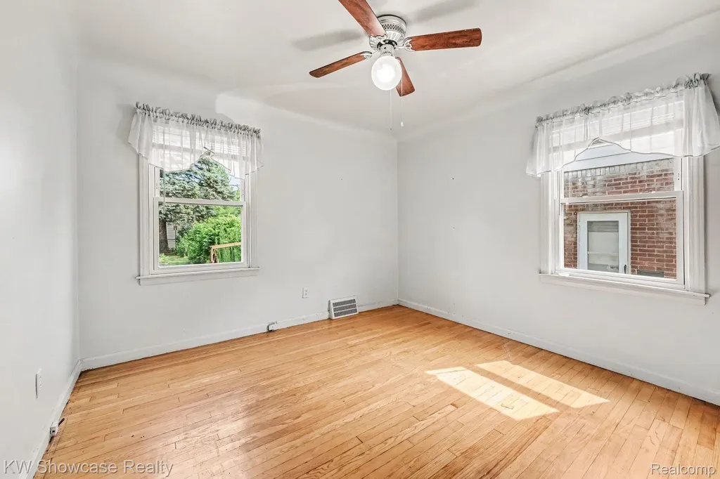 315 Jewell Street Ferndale City MI 48220