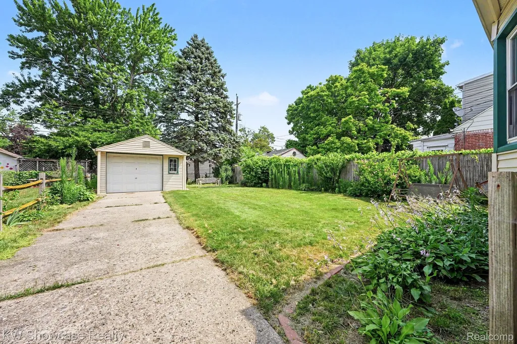315 Jewell Street Ferndale City MI 48220