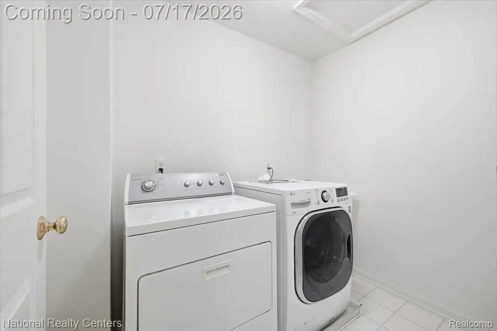 5741 Bingham Drive Commerce Charter Township MI 48382