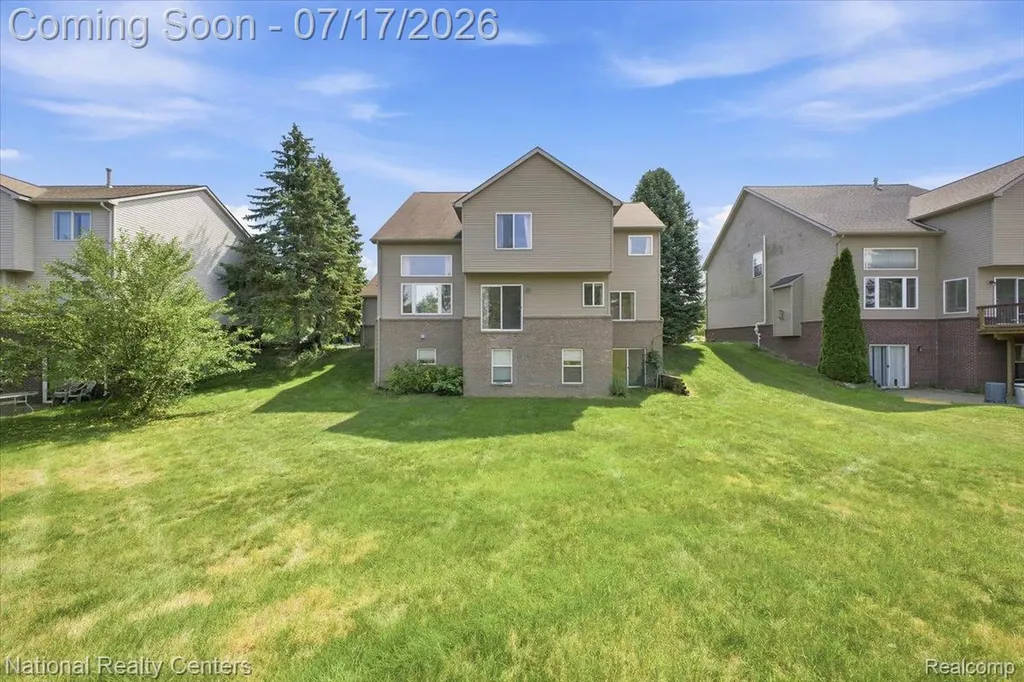 5741 Bingham Drive Commerce Charter Township MI 48382