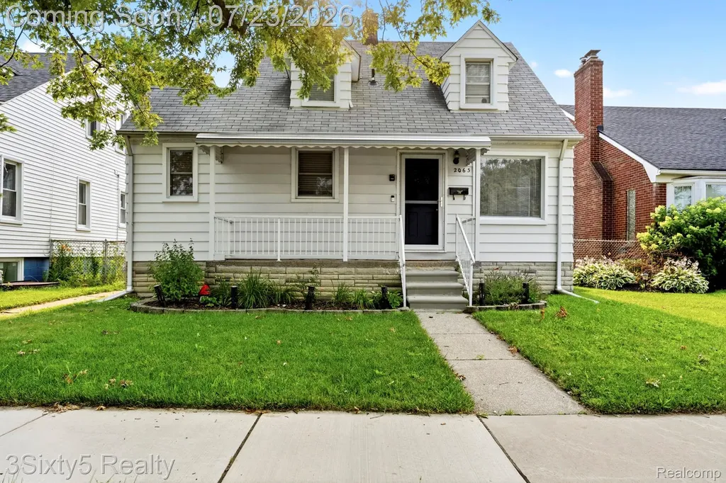 2063 10th Street Wyandotte City MI 48192
