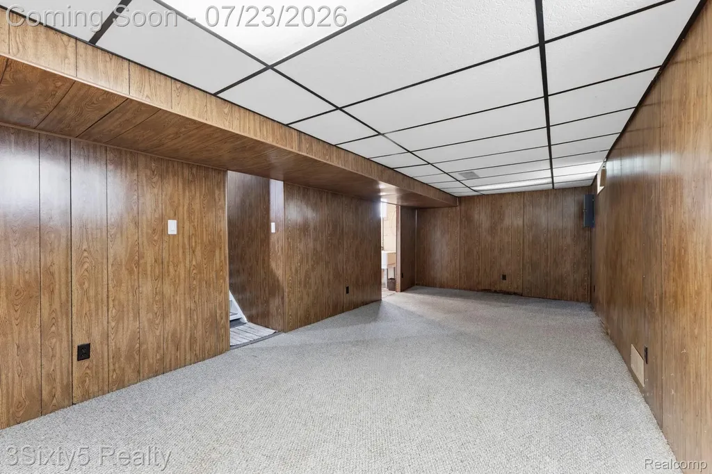 2063 10th Street Wyandotte City MI 48192