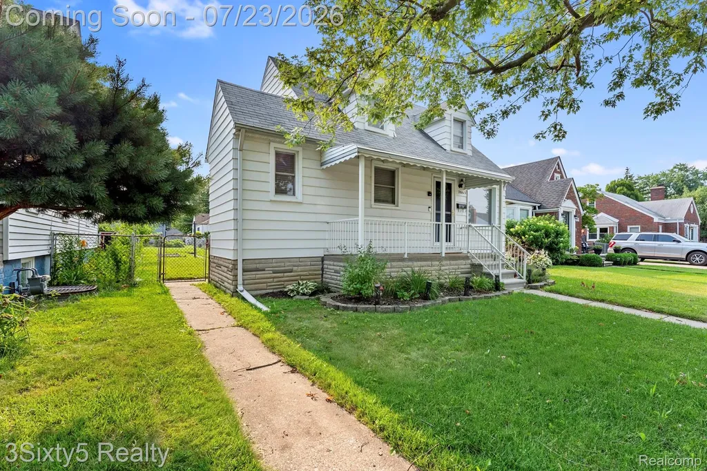2063 10th Street Wyandotte City MI 48192