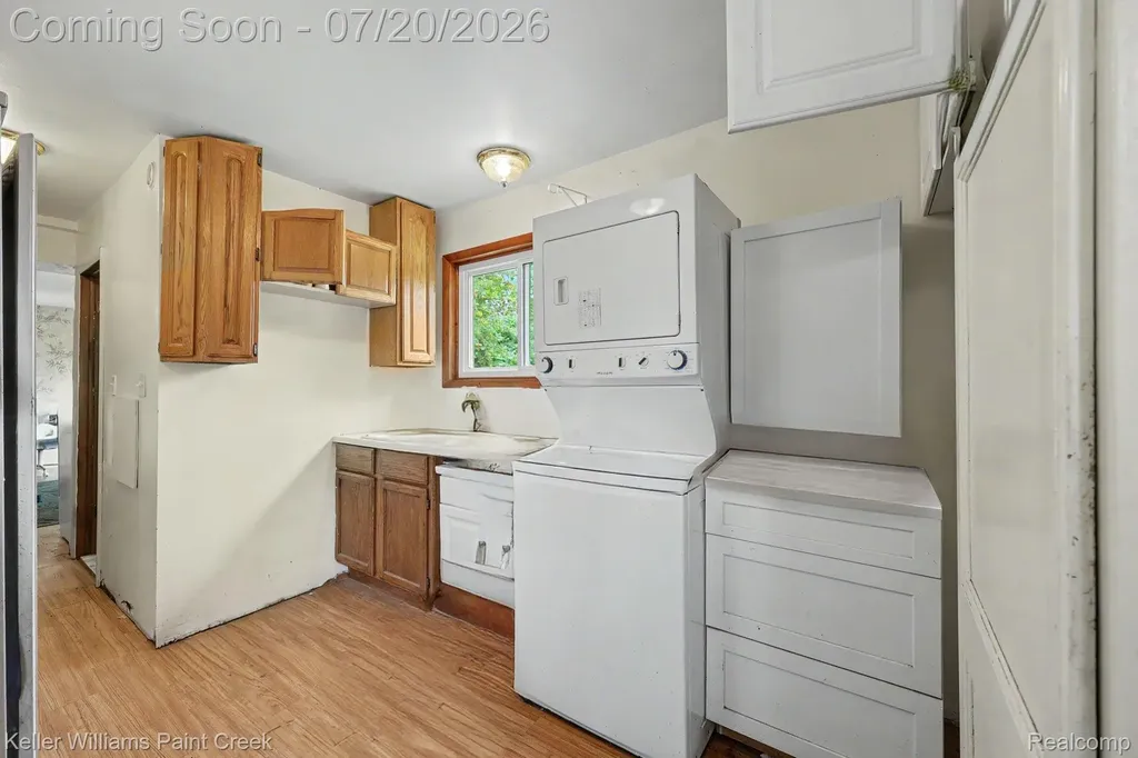 1371 E Leonard Road Addison Township MI 48367