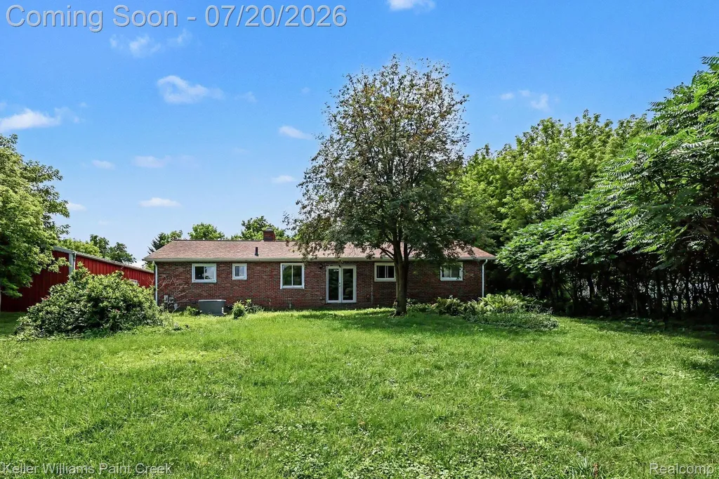 1371 E Leonard Road Addison Township MI 48367